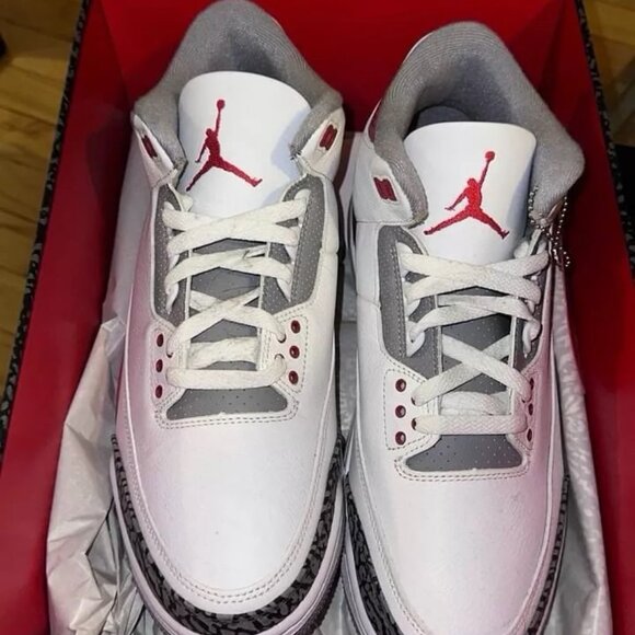Size 11 - Jordan 3 Retro Mid Fire Red - Picture 2 of 4